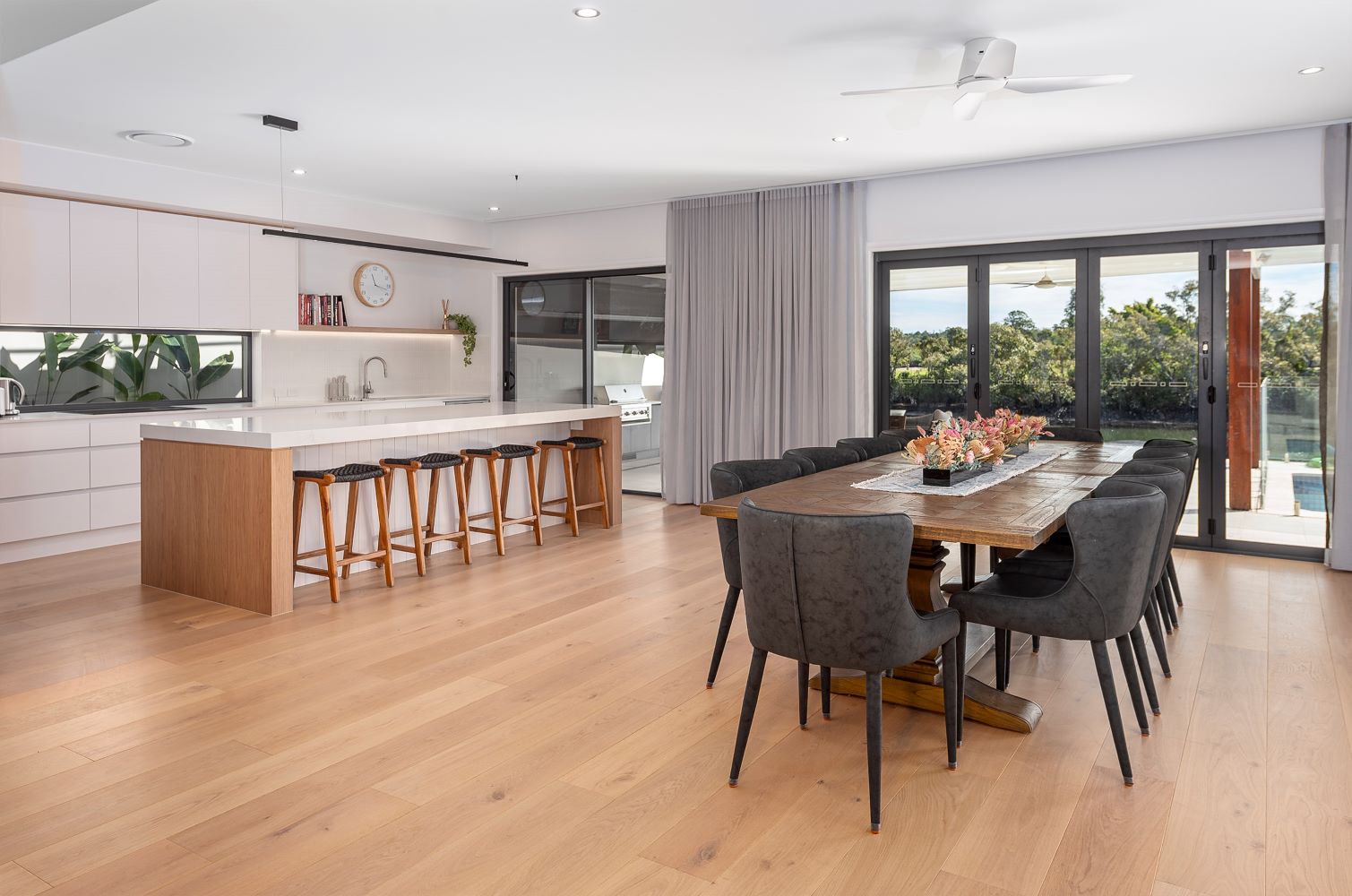 Timber-Natural-Grade-15mm-Plank-1043153-Raw-Neutral-Scene-1