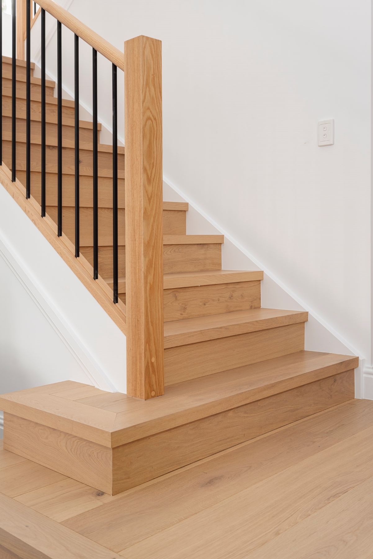 Timber-Natural-Grade-15mm-Plank-1043153-Raw-Neutral-Scene-4