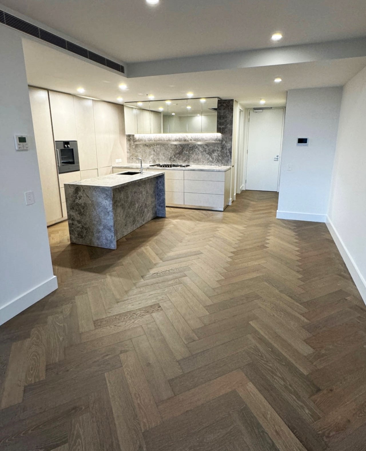 Timber-Prime-Grade-15mm-Herringbone-HB-1062153-Moss-Grey-Scene-1